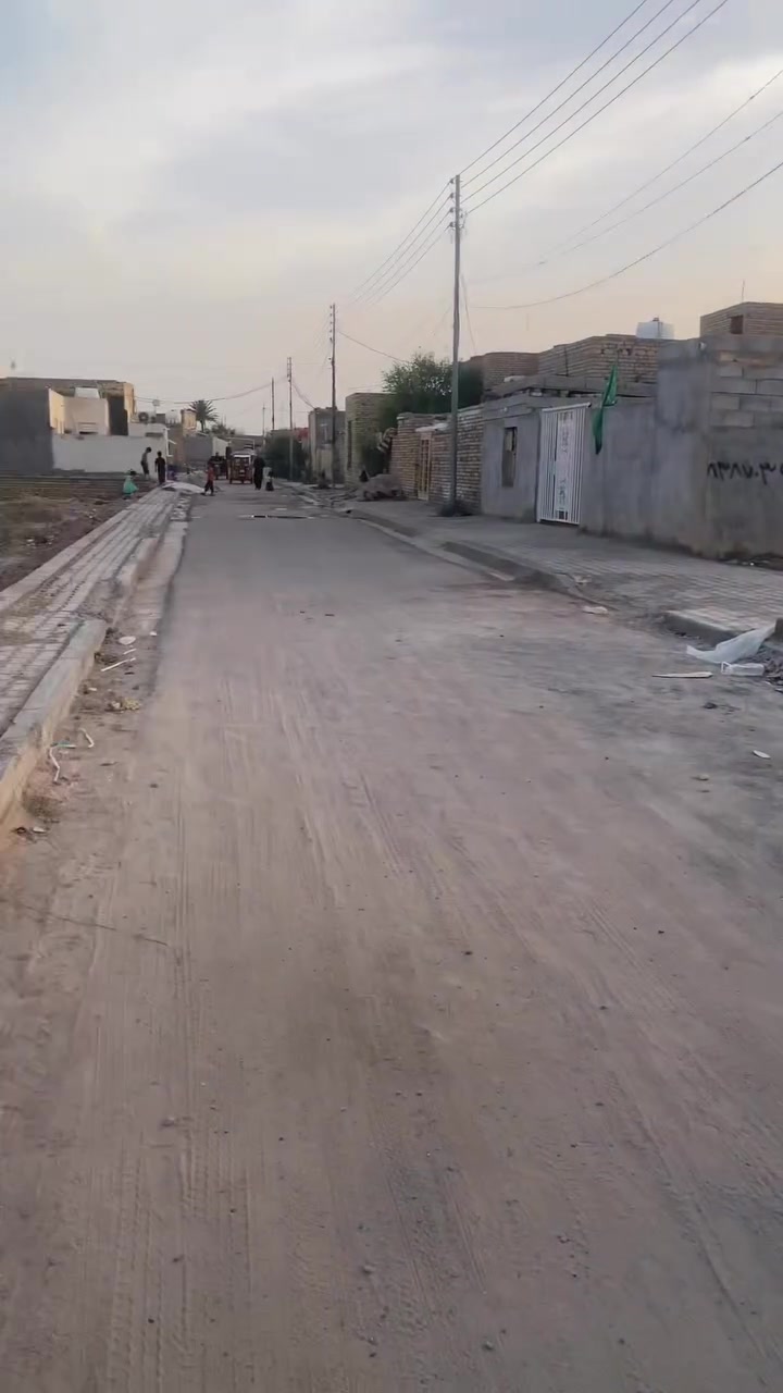 بيت 150 متر زراعي سند 25 بالمدثره شارع الامام علي كامل مكمل بعده محد داخل بيه توني كملته   تعال جيب غراضك وفرش فراشك ونام بيه ما ناقصه اي شي + كامل خدمات  السعر 35 مليون وبيه مجال للآستفسار ***********
