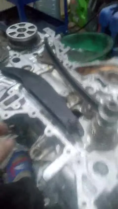 تجفيت سياره النترا محرك 1800 مركز الجوادين كادر مبدع بأسعار مناسبه بغداد مدينه الصدر بل القرب من تقاطع كسره او عطش هاتف *********** حسين الفيتر هاتف ***********  سيد ميثم بكل ايام الاسبوع نحن بخدمتكم
