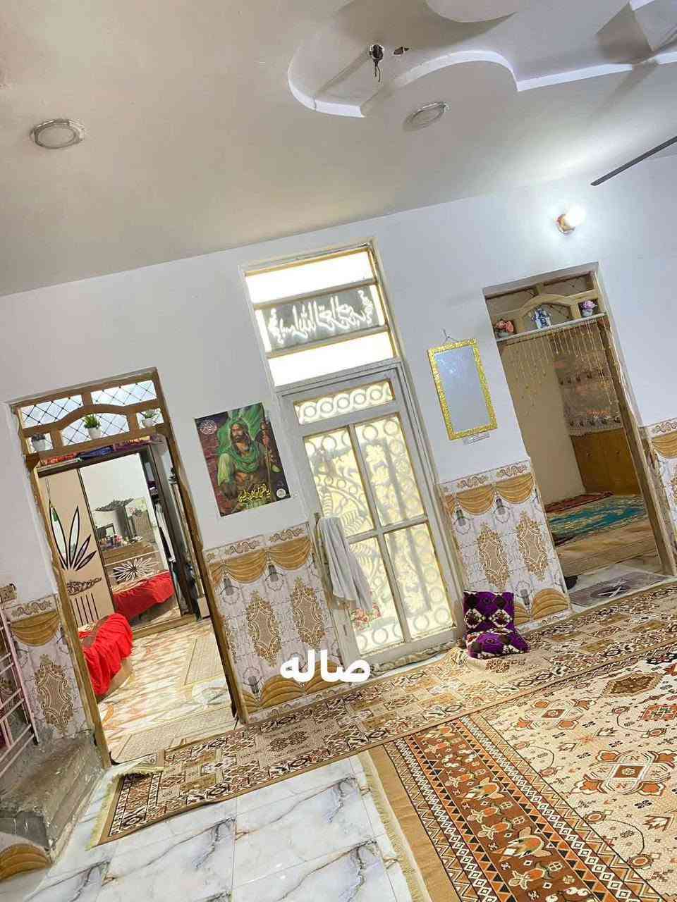 السلام عليكم 
بيت للبيع قرب سيطره الالبان 
٢٠٠متر
***********
