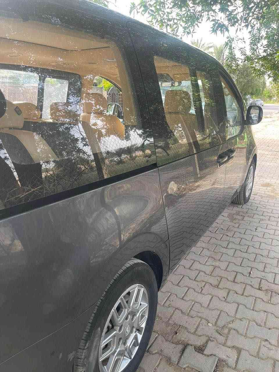 ستاريا موديل 2022 
محرك كاز تيربو 
11 راكب 
بصمة 
نظام ترحيب 
مري شفت حساس امامي خلفي
كامرة 360 
شاشة كبيرة بلادية 
ابواب كهربائية
كشنات كهرباء 
منافذ شحن 
تبريد قطعتين منفصل 
تخم تاير جديد 
تبريد جديد 
كهربائيات جاهزة من كلشي
للتواصل ***********
بيع او مرواس بغداد, العراق
