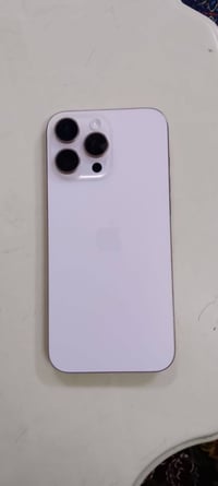 السلام وعليكم  جهاز ايفون 16 برو ماكس بطارية 92  وغراضه كامله جهاز تاخ...