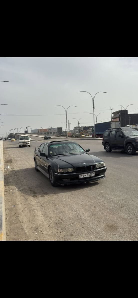 740i 1996 E38
كاسحة للبيع،

السيارة عليها أدامة كاملة

حدادية جديدة أمامي وخلفي

دسكات جديدة تخم كامل

أدامة كاملة لمنظومة الأحتراق

دوشمة جديدة كشنات وأرضية وتنتة

تبريد شغال، محرك وكير مكفولات

رقمها دولي بغداد ومكانها بديالى

بيها نقوصات بسيطة يكدرلها الجناي

عارضها ب٧٩ وبيها مجال للشراي فقط.
*********** واتس
