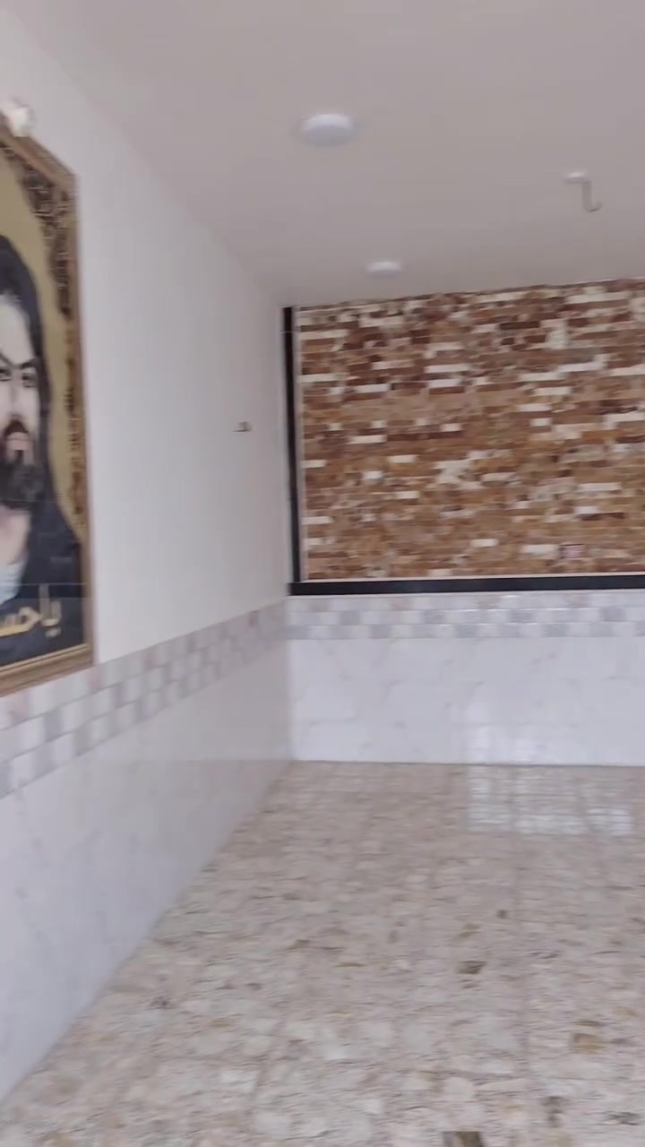 بيت للبيع ٢٠٠ متر طابو صرف يحتوي على ٢غرفه نوم وصاله واستقبال ومطبخ وصحيات داخليه وخارجيه بناء طابوك مبنى ب ٢٠٢٤ كربلاء اطوريج حي العسكري مال رجيبه البيت بسمي سعر ١١٠ معه المجال رقمي ***********
