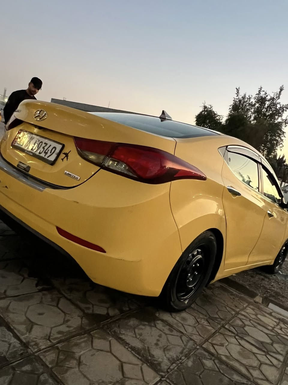 سلام. عليكم
النترا 15
امريكي 
فول عده التنته ولبصمه 
كشن كهربائي 
تحكم ستيرن. جهتين. 
شاشه. 
تدفئه بلكشنات 
3انضمه قياده.  
مكينه. 18 دوش المرغوب 
داخله. كلين. كسر بدعاميه. فقط مصلح نفسه 
صور لحادث بل منشور.   وهنا بل عراق حادثها. بلهلال الفوك تاير. فقط  اول صبغا الها هاي. سياره كلش نضيفه. دفتر بانزين. بيها.  السعر 117 وبيها مجال.  خابرني وتدلل مكاني كركوك.  رقمي ***********
