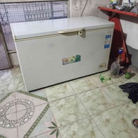 مجمده 250وبيه مجال  وثلاجه100 وبراد 30 لبيع  07712342364