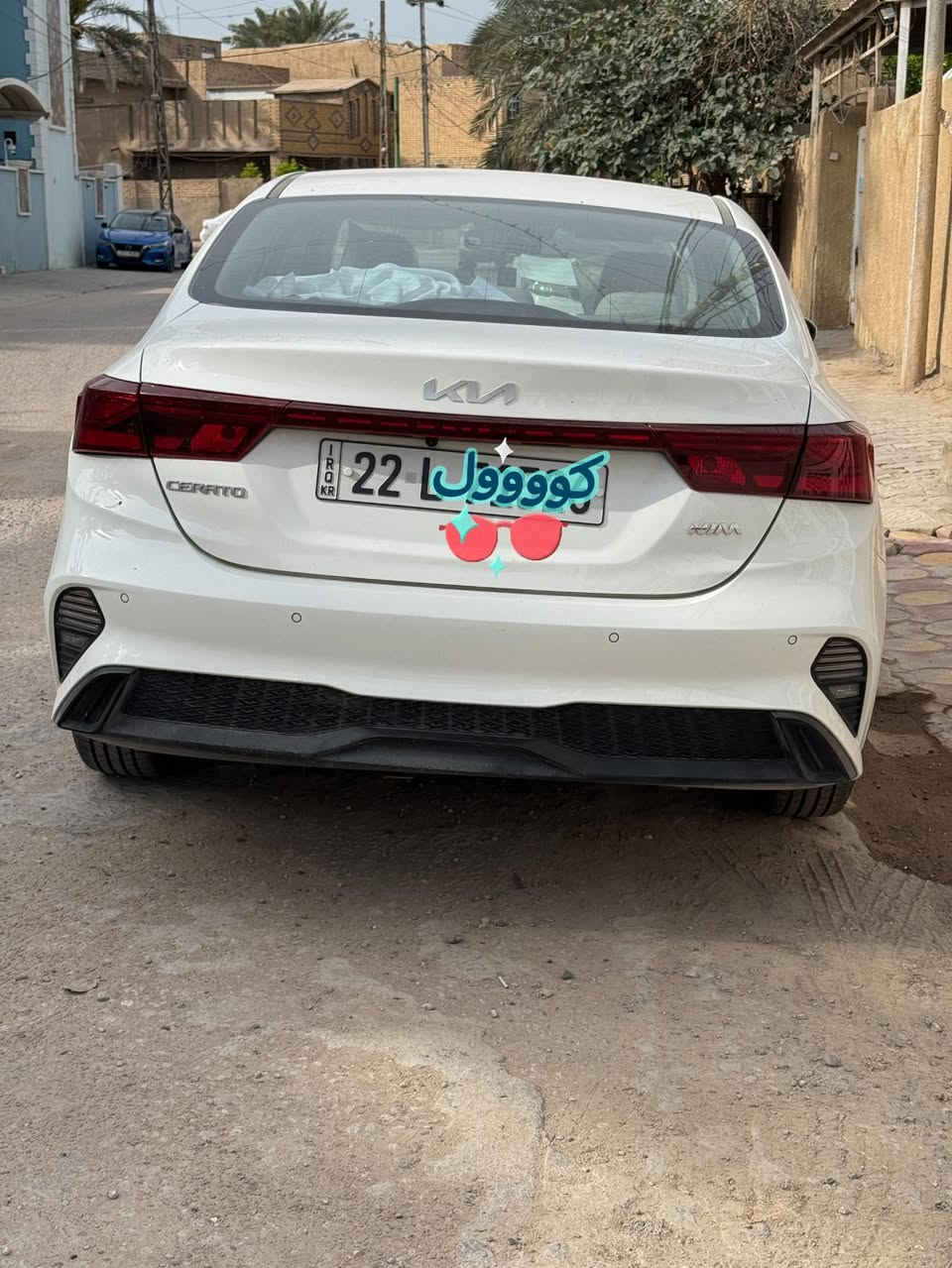 السلام عليكم سيراتو موديل 2023 خليجي مكفوله كفاله عامه رقم اربيل جديد  مواصفات السيارة :
محرك 2000 دوش 
لد نهاري ليلي 
تحكم سترين جهتين 
تبريد قطعتين
شاشه جبيرة
كامرة وحساس خلفي 
مانع انزلاق 
مثبت سرعه 
حساس ضغط الاطارات 
رايدها مراوس فورنت لاندر  
ملاحظه ( السيارة مكفوله كفاله عامه ماعده شخط صغير بين الباب السايق وجاملغ موضح بصورة )


**إذا كنت صاحب هذا الإعلان وتريد حذفه لأي سبب، رجاءا أرسل رسالة إلى الدعم الفني**