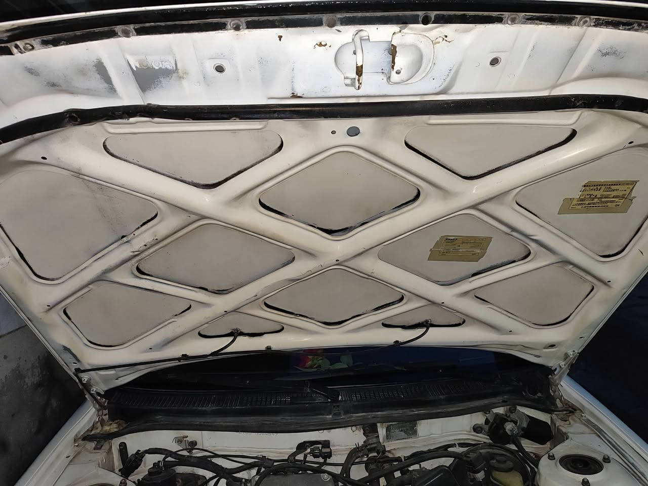 سيارة تيوتا ( كورلا) للبيع الموديل 1993 محرك وكير شرط ع. فحص
كهربائياتها شرط جامات كهرب قفل مركزي كير توماتيك باتري جديد فيت بم جديد بلكات + وايرات جديد  السيارة حيل نظيفه ما تصرف كلشي عليها  رقم اجنبي بأسمي هزة جديدة ابيع تحويل ما اعمل وكاله صبغ ما بيها الا دائرة واحدة فقط وبارد بيها وتقليمات حفيفه والصور قدام العين السعر 66 وبيها مجال بسيط الشراي يتصل
***********
