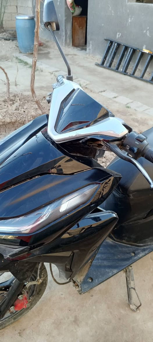 سلام عليكم دراجة الي البيع السعر خاص كلشي شغال بيها ... طريقت التواصل ***********
