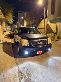 يوكن • ٢٠١٣ • اسود