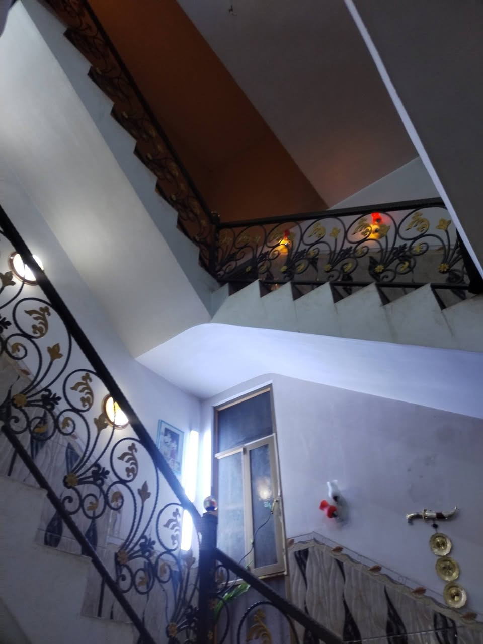 بيت حي الحر مربع السريع خلف جامع امام المتقين للبيع
اتصال ***********
