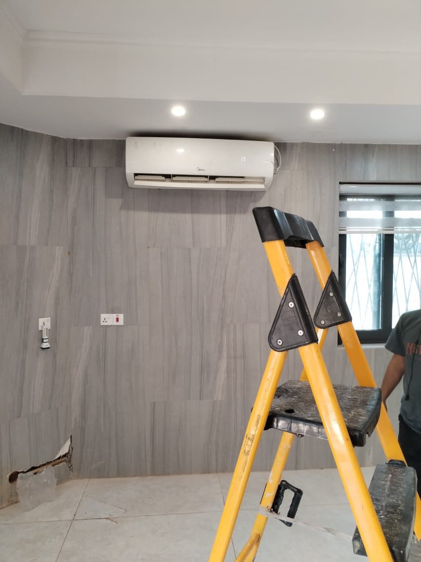 🌟 ❄️ بِسْمِ اللهِ الرَّحْمٰنِ الرَّحِيمِ ❄️🌟
🔥 أقوى عروض شهر 1 لتنصيب وصيانة السبلت – شغل مضمون 100% 🔧🔥

خلي بيتك دافي بالشتاء☀️ وبارد بالصيف ❄️🧊

📞 للحجز والاستفسار:

***********

***********

***********

هل السبلت عندك صار ضعيف؟ يحتاج تنظيف؟ أو الغاز ناقص؟

لا تتعب روحك! خدمتنا توصل لباب بيتك وبأقل الأسعار وأعلى جودة 👌💯

🧰 خدماتنا تشمل:

• تنصيب جميع أنواع السبالت (منزلية وتجارية)

• تنظيف احترافي للسبلت + تعبئة غاز

• صيانة كاملة مع تبديل قطع أصلية

• تبديل كمبريسر

• شحن غاز 410 و 22

🆕 خدمات إضافية:

• صيانة وتنظيف جميع أنواع السبالت

• تنظيف البيوت الجديدة من الأتربة وبقايا البناء

• تنظيف الشبابيك والزجاج تنظيف كامل

• نقل الأغراض والأثاث داخل البيت أو من بيت لبيت

• شد نقاط كهربائية

• ربط وايرات وتصليح أعطال كهرباء

• تصليح السخانات الكهربائية

• تصليح كهربائيات وشغل بسيط داخل المنزل

🛠️ ضمان:

• ضمان لمدة أسبوع كامل على كل خدمة

🏠 مناطق العمل:

📍 بغداد – الكرخ والرصافة

📍 كربلاء

📍 النجف

📍 بابل

📍 الأنبار

📍 الكوت

🟢 خارج بغداد: متوفر التنصيب بشرط وجود 4 سبالت أو أكثر

💥 عروض وخصومات خاصة بشهر 1 💥

✅ جودة عالية

✅ سرعة بالإنجاز

✅ أسعار تنافس الجميع

✅ خصم 20% إذا عندك أكثر من سبلت

✅ وما نطلع من يمّك إلّا وإنت راضي 100%

📩 للتواصل فقط عبر الاتصال أو واتساب:

📲 ***********

⚠️ غير متواجدين على الماسنجر

📵 مراسلة واتساب فقط لضمان الرد السريع

❤️ خدمة مجانية لتنصيب وتصليح السبلت للعوائل المتعففة – نحتسب الأجر لله ❤️

🌟 خدمتكم شرف إلنا… ونتمنى رضاكم ودعاؤكم حتى نسترزق بهالأيام ❤️
