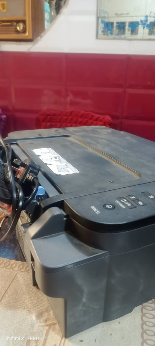 طابعة كانون Ts3440 مكاني كربلاء
بيها خطأ P07 

فتحناها نظفنه كم اسفنجه ورجعناها 

صار كسر بالبوابة بس صلحناها بالصمغ ورجعت طبيعي 

بدون كاترج 

بدون كيبل


**إذا كنت صاحب هذا الإعلان وتريد حذفه لأي سبب، رجاءا أرسل رسالة إلى الدعم الفني**