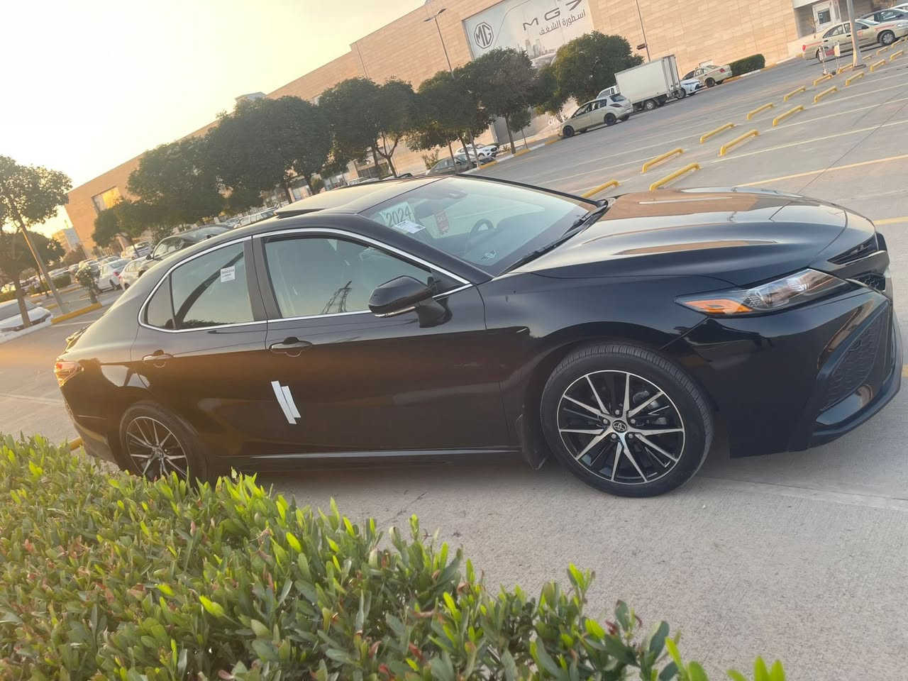 كامري 2024 للبيع
ماشية 22 الف 
مواصفات SE فول 
فتحة 
بصمة
رادرات جانبي وامامي وخلفي 
كشنات جلد 
كشن هيتر ستيرن هيتر 
شحن واير لس 
جاملغ خلفي صبغ وشويه تعديل بالصندوق بدون ايرباك
سياره جديد جاهزة 
مكان اربيل رقم اربيل جديد تحويل وكالة حاضر 
سعر 218$ وبي مجال بسيط  
 واتس اب ***********
