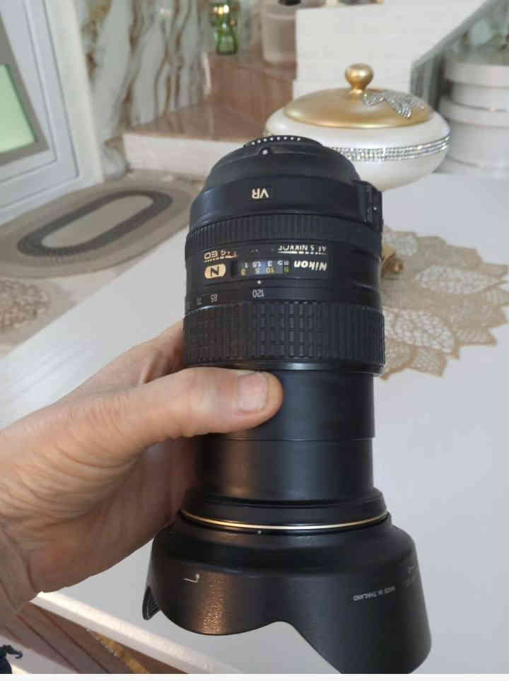 نیکون  D800e   عدسە  120فی 24......شتر  31الف...
عنوان  اربیل  ماعندی  توصیل
سعر  950دولار
***********
