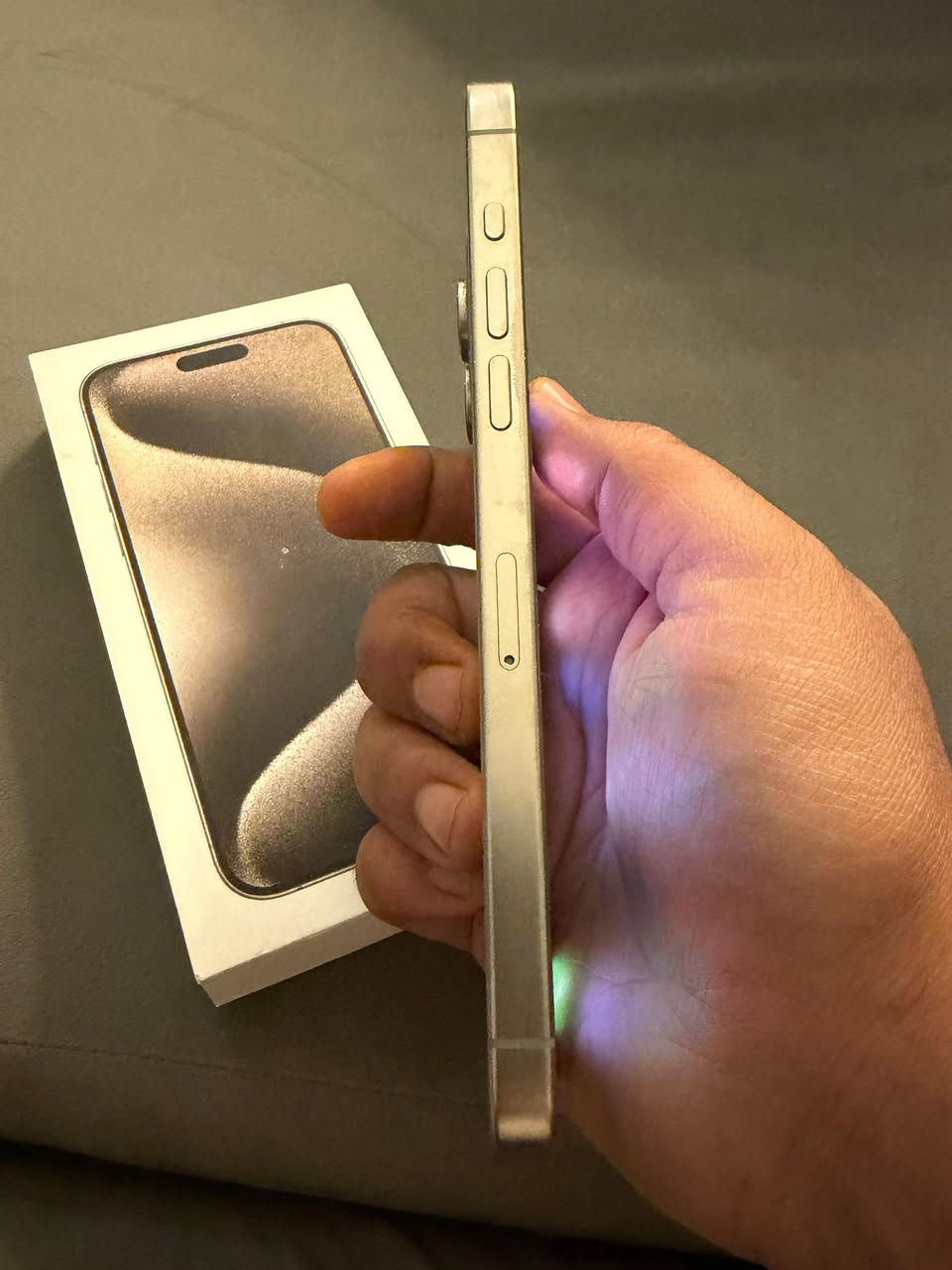 ايفون 15برو ماكس دبل سيم كارت ذاكره256بطاريه 91‎%‎جهاز اخو جديد زلغ واحد مابي وتر بروف اصلي لا مفتوح ولا مصلح فحص حاسبه كوله نورمل ملحقات كامله
سعر 1050 قفله من الاخير 
بغداد ***********
