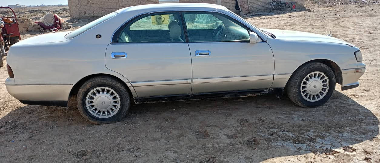 سلام عليكم سياره بطه للبيع مكفوله كفاله عامه من الكص ونقل الجثه بسمي شرط تحويل محرك التبخير ولا  تنقيص مصبوقه الجماليه 1993 السعر 53وبيها مجال قليل رقم بابل بسمي اتصل واتدلل المكان الديوانية الحمزه الشرقي و هاذا رقمي ***********
