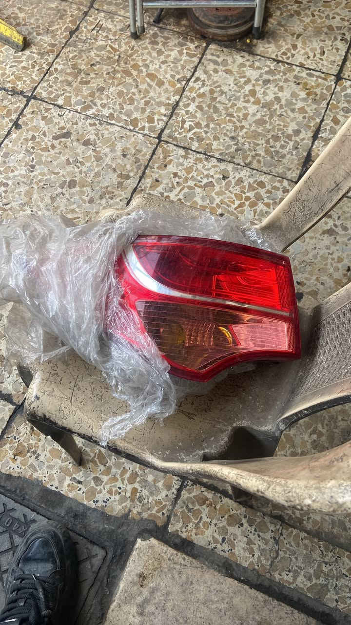 السلام عليكم غراض سبورتج توسان شتريد موجود اصلي حاوية طالبية مجمع الاصدقاء مجاور الشارقة ومحل الثاني خالد العراقي مقابل مطعم بركات ام البنين ***********
