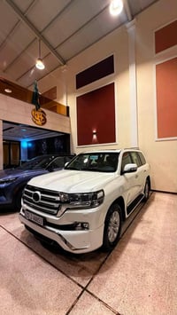 لاندكروز GXR • ٢٠١٨ • مشي ٢٦