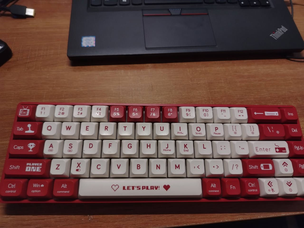 سلام عليكم
لابتوب لينوفو L470

المواصفات
شاشه ١٤ انج
معالج core i5 جيل 7
معالج داخلي 4 g
رام 8
ذ. Ssd256
سعر (140 الف) 

كيبورد اجاز
 حجم ٦٠
سوچ احمر
سعر (25 الف)

ماوس لوجتك g502 hero
ماوس واير
يجي ٣ سرعات
٧ ازرار
ومع اوزان
سعر (30 الف)

مكاني واسط صويره واكو توصيل

واتساب ***********
