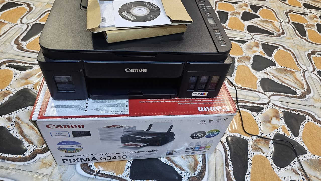 السلام عليكم  طابعة  كانون G3410
طــــابعة جديدة ماخذها 190  سحبت بيها 90 نسخة فقط 
بعدهي بضمان الشركة 
مواصفاتها 
سكنر واستنساخ وطباعة وايفاي حبر سائل حقن خارجي 
تطبع صور واستيكرات 
سعر حبرها 10الاف 

سعرها 145   توصيل متوفر لكل المحافظات 
***********
