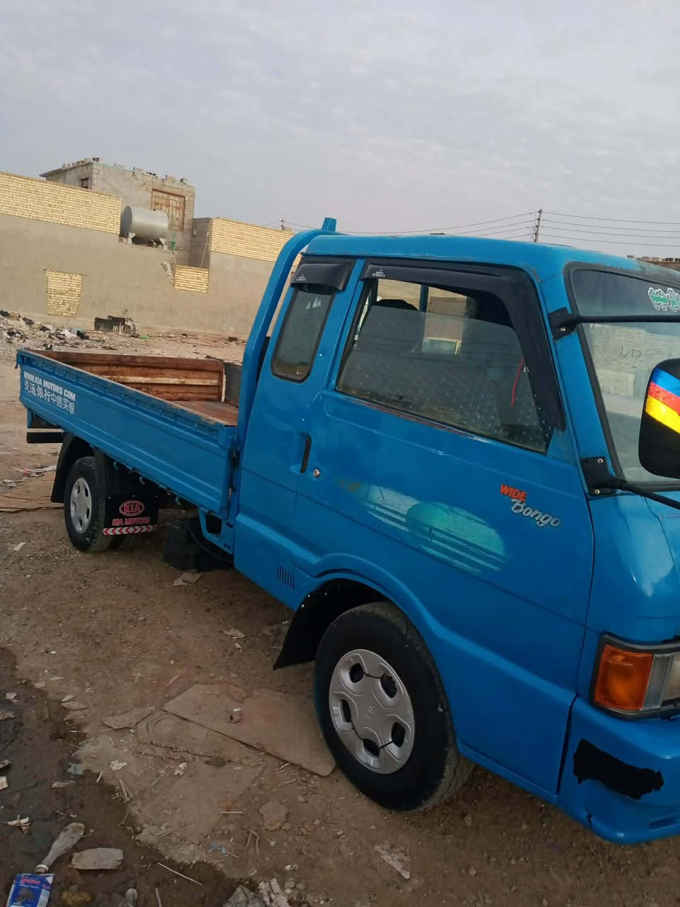 السلام عليكم كيا موديل 93 السعر 50 بكم بغداد المعامل سبعه شنقال ثانويه لل 31 الاتصال على الرقم ***********
