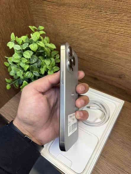 ١٥ بروماكس كولش نضيف باترب ٨٧ ذاكره ٢٥٦ الشاشه امبدل بل شريكه ابل
 شخط ما بي 
سعره ٧١٠ $
كولش نضيف 
***********
