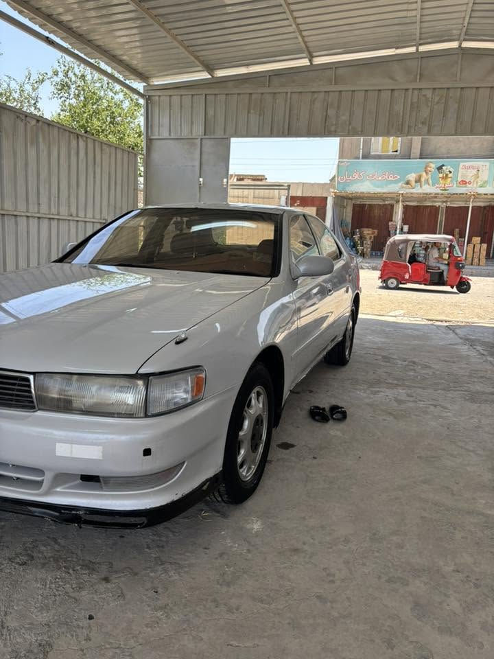 السلام عليكم سيارة كرستة للبيع الموديل 1995 سيارة مكفولة من الكص والنقل والعيب الشرعي سيارة رقم ذي قار مكينه وكير ثنين ونص 
سيارة مال جناي جهزتها على اخر حباية حدادية كلها كهربائيات كلها تبريد شرط ثلج ماتذب عليها ولا دينار
ماخليت نقص بيها ابد  الله شاهد سعرها 65
عنوانها النصر 
***********
