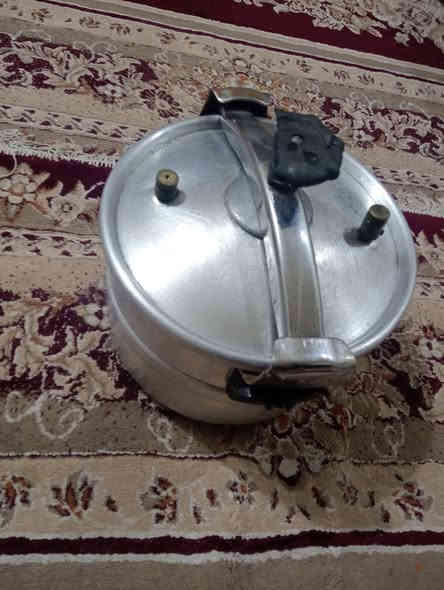 كدر ضغط نضيف السعر 10وبيه مجال النجف حي شرطه ***********
