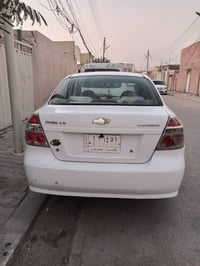 أفيو موديل2010 رقم قادسية بسمي بيهه قطعتين ونص صبغ بدون ضربة سيارة جاه...