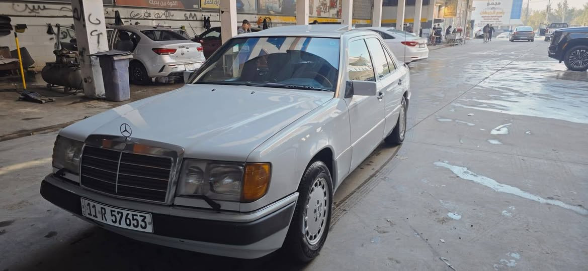 اللهم صل على محمد وآل محمد السلام عليكم
مارسدس دب 90 رقم بغداد انكليزي باسمي سيارة جاهزه فول مواصفات احلى من الصور ستلايت طكتين اريل كهرباء مع المسجل مكينة كير بلاد قبق اسود 300 كفاله سيارة مكفوله من الضربه والصبغ كشنات كهرباء لايت زنون تحكم صوت تخم تاير حداده طوبه قواعد دبلات سليمه بلاد صيدلية كتلوك كل نقص ما بيها الحمد لله مكان سيارة بصرة للإستفسار *********** السعر المطلوب ٨٧ بيها مجال للشراي ان شاء الله
