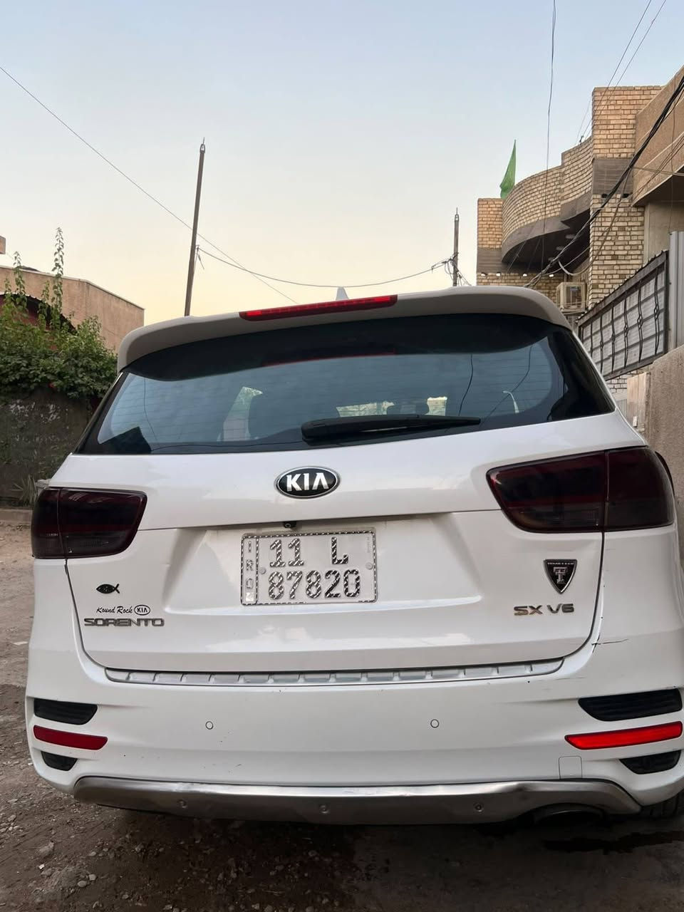 سورنتو امريكى موديل ٢٠١٦
رقم بغداد بسمي سونار وي صور 
سعر 168
سياره جديده كلش 

فول 1عل 1

مكاني بغداد البلديات 

محرك ٦

سبعه راكب ٧

٣ قطع تبريد 

***********

***********
