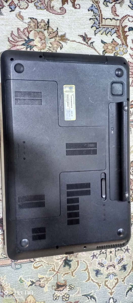 السلام عليكم 

لابتوب نظيف للبيع 
نوع الجهاز: HP Pavilion dv7 Notebook PC
معالج:i7-2670QM انتل 
هاردسك سريع SSD بمساحة 238 جيجابايت (من شركة TEAM
8 جيجابايت DDR3
بطارية تدوم 3 ساعات (حسب الاستعمال)
بيه مشاكل بسيطة بل سماعة والكامرة ما تشتغل 
السعر 175 وبيه مجال الطيبين 
*********** واتس وموجود ماسنجر Singapore

