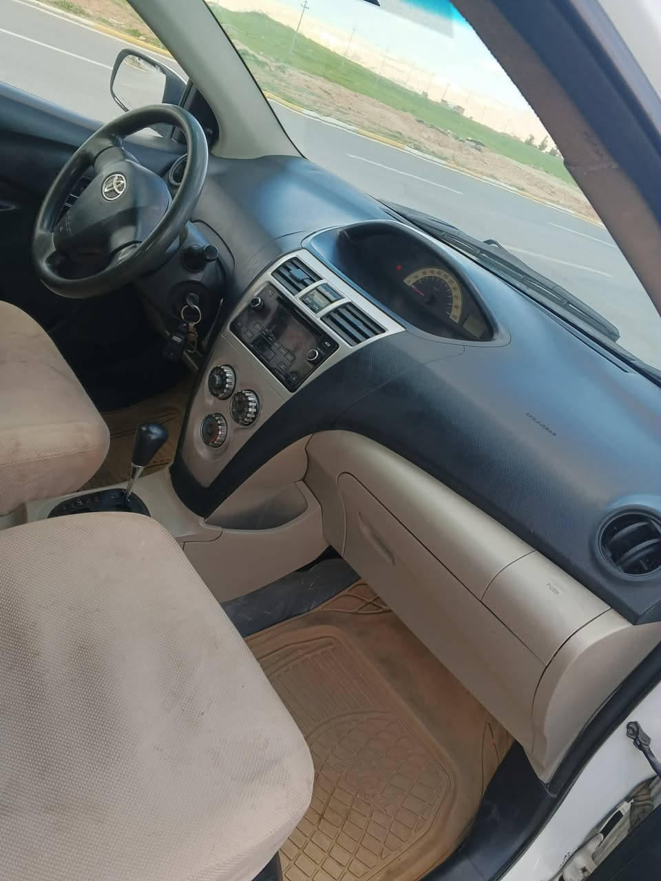 يا ر س
٢٠٠٧
كير توماتيك
جام كا ره با ي
ناو زه رد
ته بريت سا ردوو گه رم
ره قه مو سه نه وي نويه 
بيشو بشتي كه بيس 
دو به له سا ردي هه يه
تا زه تا قم بي شو بشتيم تون كردي ته وه
هه مو شتي به شه رت
به نزين هه ر نا خوا
جوار تا يه و ويلي نوي له ژيره


**إذا كنت صاحب هذا الإعلان وتريد حذفه لأي سبب، رجاءا أرسل رسالة إلى الدعم الفني**