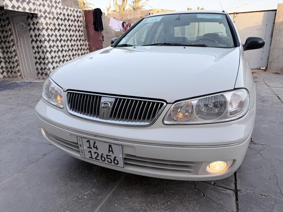 نيسان سني ياباني على وضع الشركه ماشيه ٨٧ الف كفاله عامه حته من البارد والطخات والزنجار سياره لوك موديل ٢٠٠٦ رقم بصره دولي سنويه وهزه جديده عده الشركه كله وياه ترايك زيرو السعر ١١٥مكان السياره الناصريه مركز *********** رجا بس اليدور جديد ولوك يتصل
