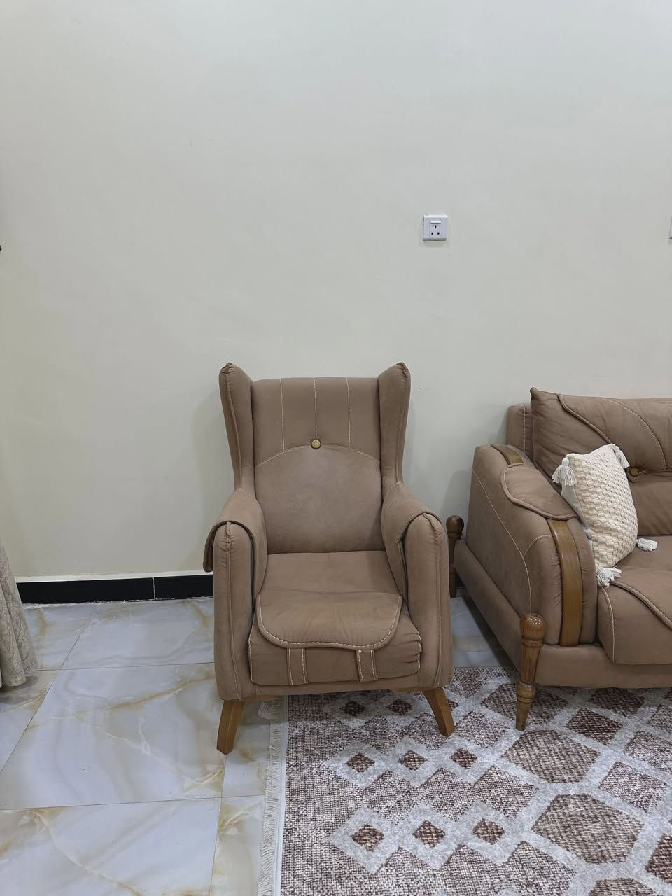 قنفات تركي كلش جدد عنوان تنومه سعر 350 وبيهم مجال


**إذا كنت صاحب هذا الإعلان وتريد حذفه لأي سبب، رجاءا أرسل رسالة إلى الدعم الفني**