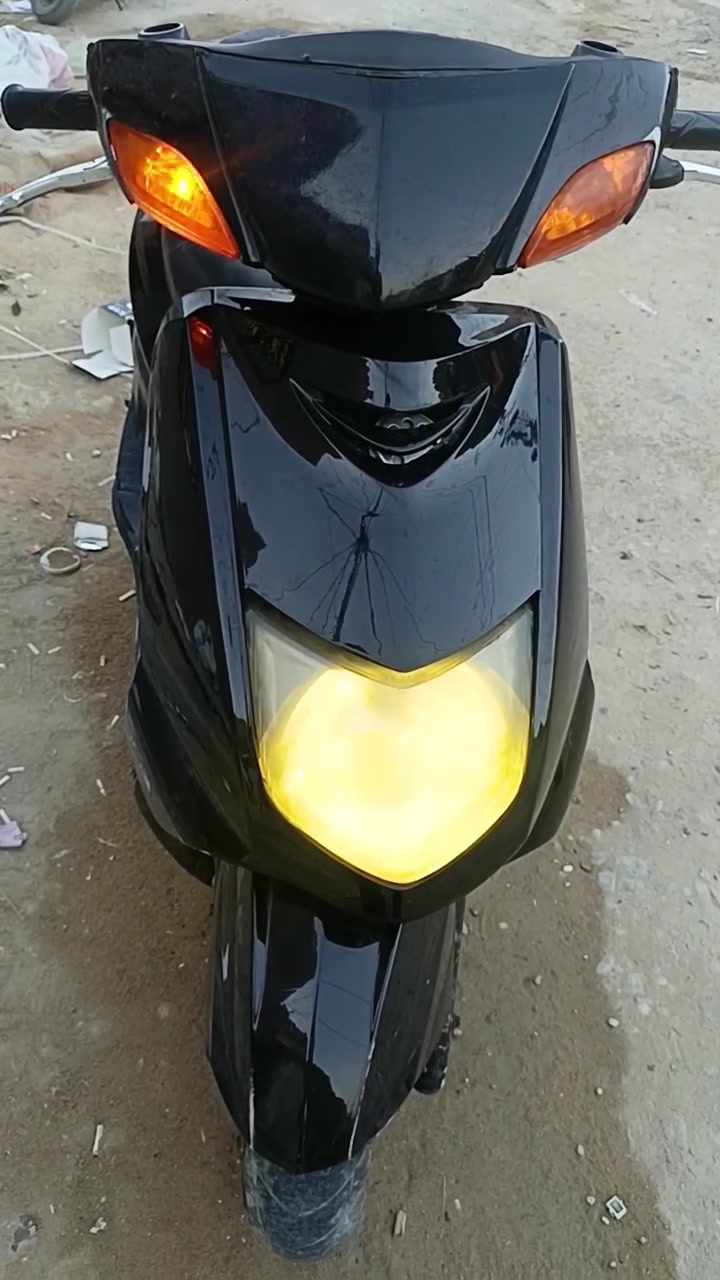 سلام عليكم دراجه سكنس شغاله البيع تفاصيل واتساب او تصال ***********👉
