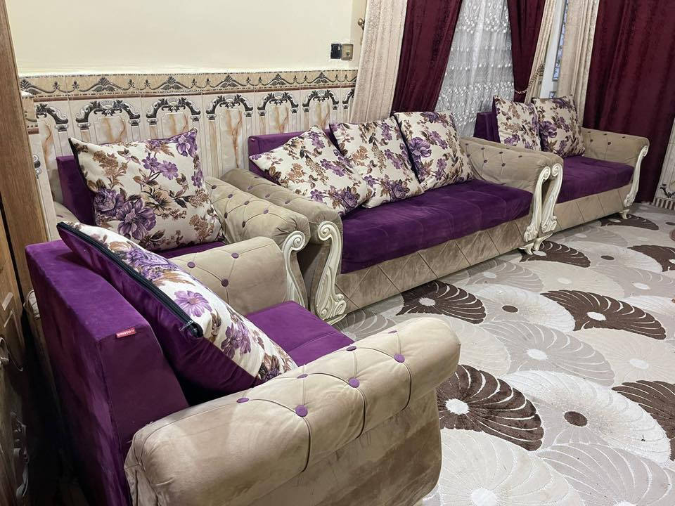 قنفات للبيع جديد العنوان النجف حي الحسين السعر 350 وبي مجال
رقم الهاتف ***********
