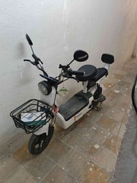 دراجة شحن للبيع طالعين بيها مرة وحدة 07736500094