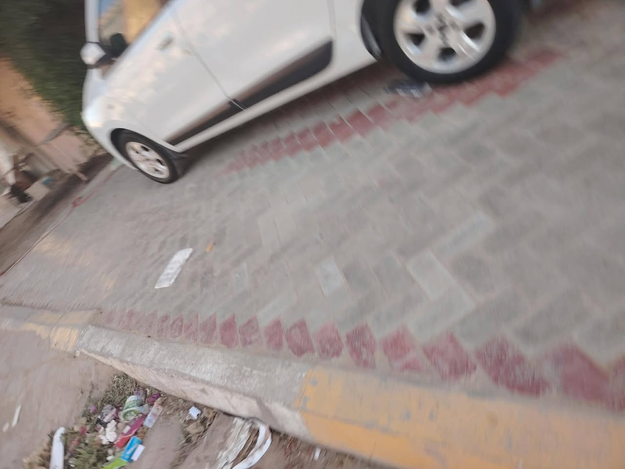 السلام عليكم رينو لوجي موديل ١٤ جديده ماشيه ٩٥بسمي رقم جديد كربلاء الحر سعر ٦٨وبي مجاني رقم ***********  ***********
