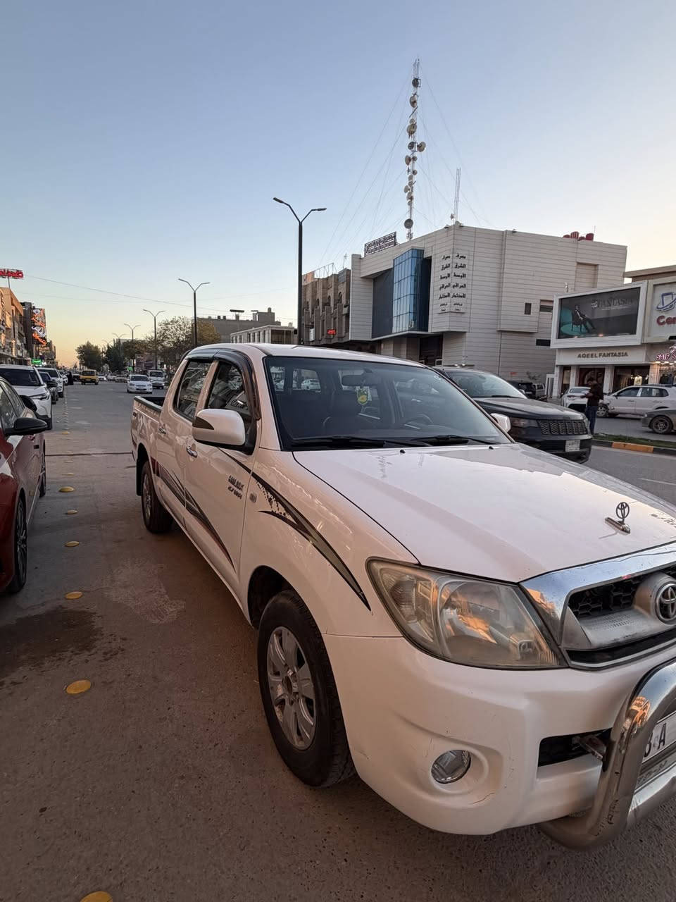 هايلوكس 2009 كير اوتو ب اسمي سنويه  جديده ٢٠٣٠ للبيع مكفوله عدى بارد شبر بباب السايق جوه
ما متواجد عالفيس ***********
