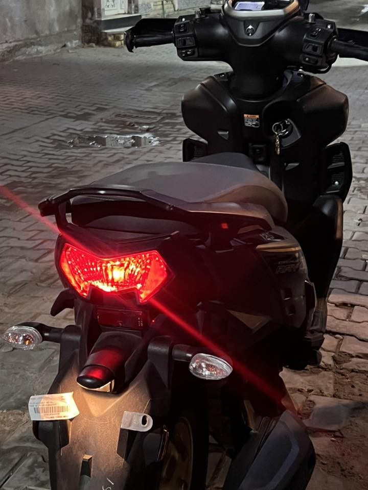 السلام عليكم .zr موديل (2025). ماشيه 800 فقط جديده جداً شخطه مابيهه للبيع السعر الاتصال على الرقم.
***********
