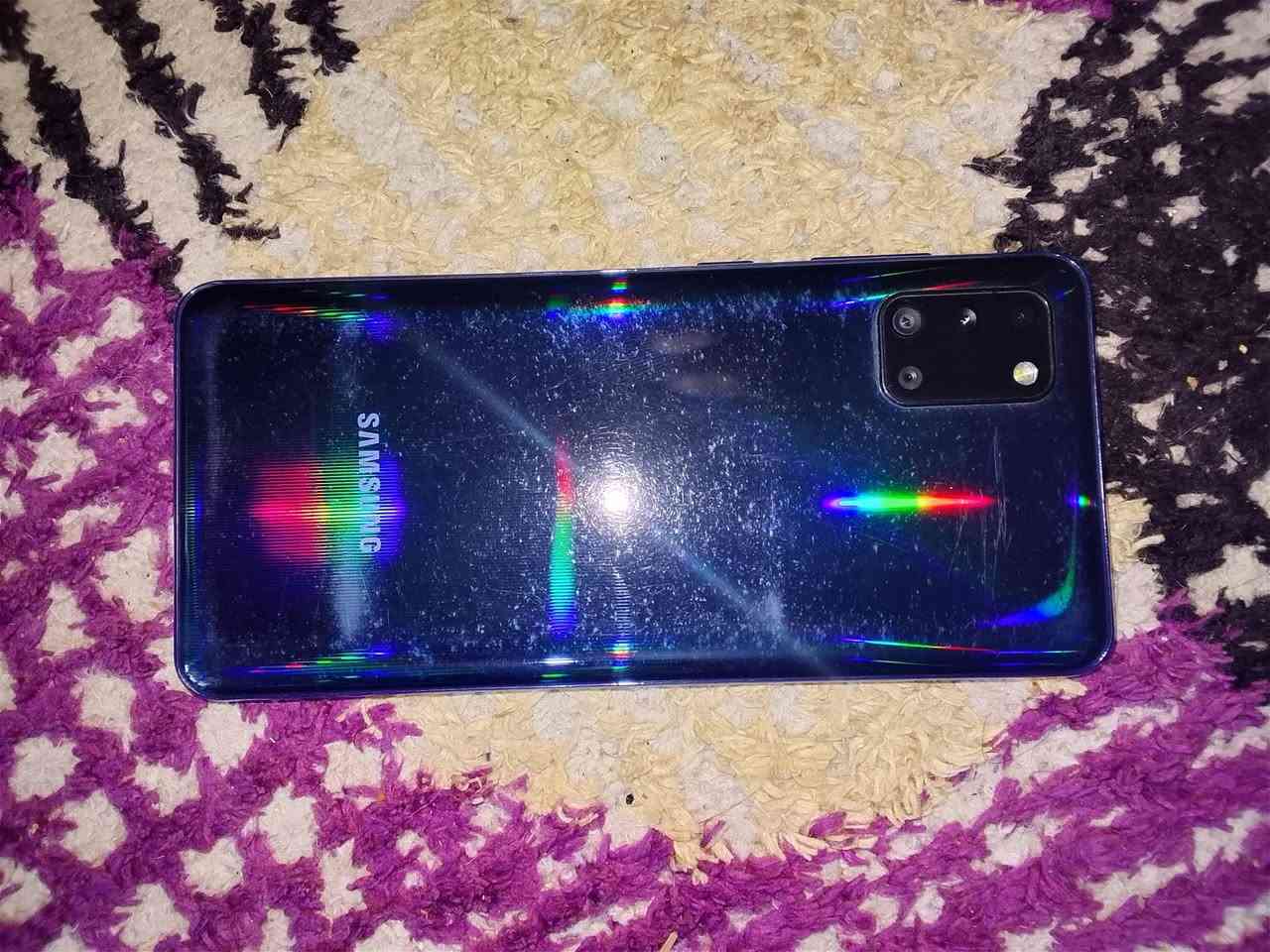 السلام عليكم للبيع جهاز A31 الذاكره 128 السعر 110 وبي مجال 
التفاصيل على الرقم *********** جهاز بعده على الوضع الشركة
