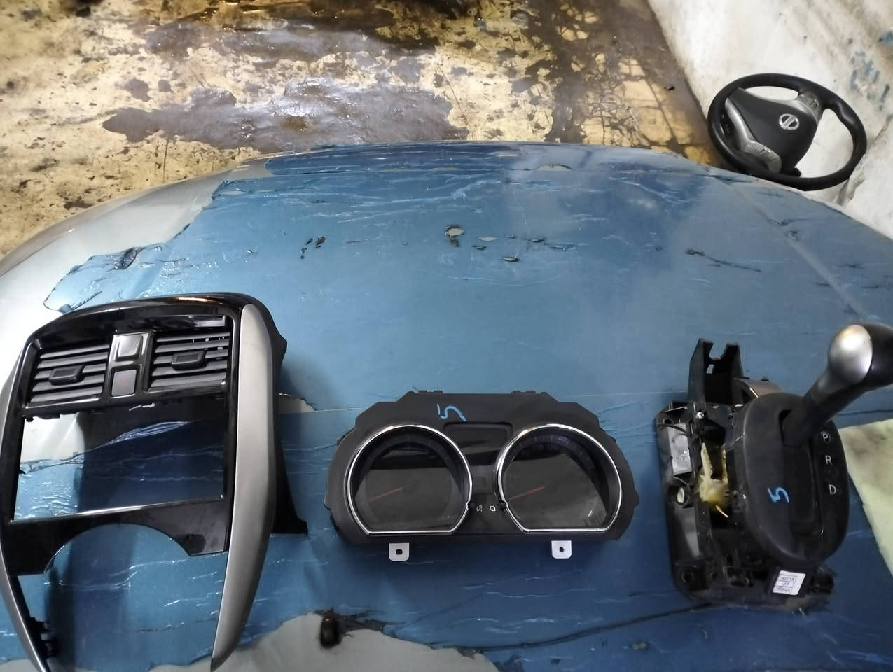 بعد .اذن الادمن
بسم الله الرحمن الرحيم 

شغل استيراد زيرو عربيه عداد 50000

 متور وفتيس زيرو

جميع قطع الغيار N17 متاح وضمان ع حاجه 

محل عباد الرحمن -المعتمديه نزلت سلم الكهربه -الجيزه

متاح شحن جميع المحافظات 

01158442828


**إذا كنت صاحب هذا الإعلان وتريد حذفه لأي سبب، رجاءا أرسل رسالة إلى الدعم الفني**