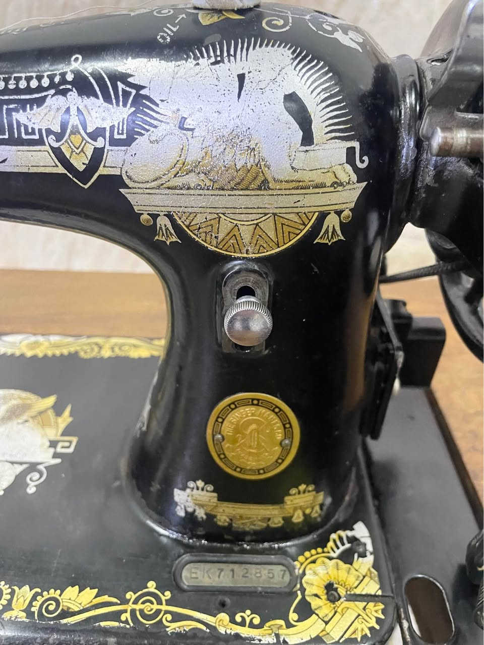 ماكنة خياطه سنجر بريطاني القديم صنع عام 1942 تعمل بكفاءة عاليه السعر 200 ألف للمهتم خاص ***********
المكان كركوك كركوك, العراق
