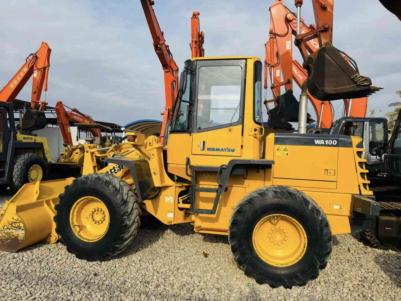 علِى بـركــــــَه الله
يتـوفر لدى عباس فاظل الكرعاوي 
 للتــــــجـارة العــــــــــــامـــــــــه

           فقـط العشـاق الجديـد
 شفــــــــل كوماتسو    حجم100_WA
وارد اليابـان     NO.1 موديل 2012 كير ميكانيك

ساعات العمل فقط 6500ساعه منفيس باسم الشركه
ستـــــــيراد خـاص باسـم شركـتنا 6_ سلندر 
 

(فــول موصــفــات) (كلشي وضع الشركــة)
(عنوان الشركة📍- بابل الشوملي طريق الحولي) 
(الاتصال 📞:والاستفسار الاكثـر الارقام التالية)

***********واتساب
***********
