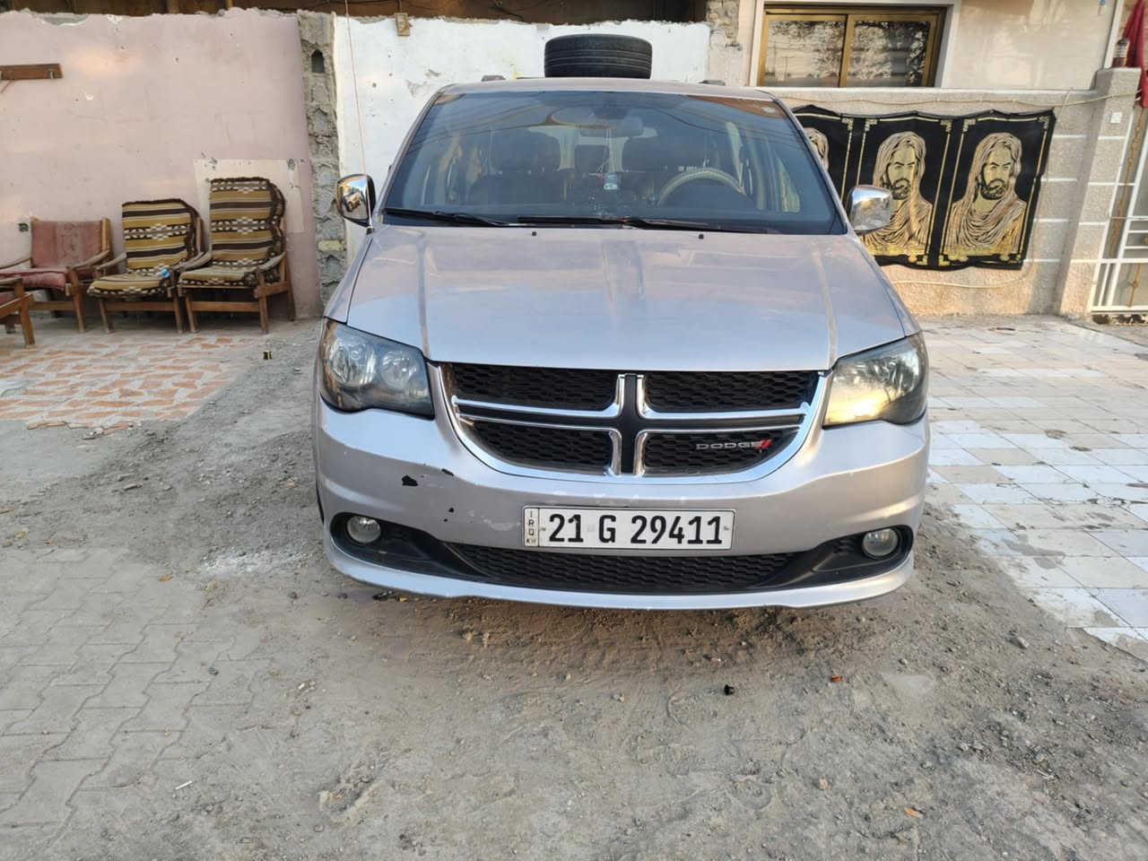 بيع او مراوس بسياره صغيره
دوج كرفان موديل 2018 
سياره مال بيت 
باتري جديد
تخم تاير جديد 
مكينه كير مكفولات 
بيها قطع صبغ ابيع حزام 
حادثها بدون ايرباك 
للاستفسار الاتصال بالرقم 
***********
