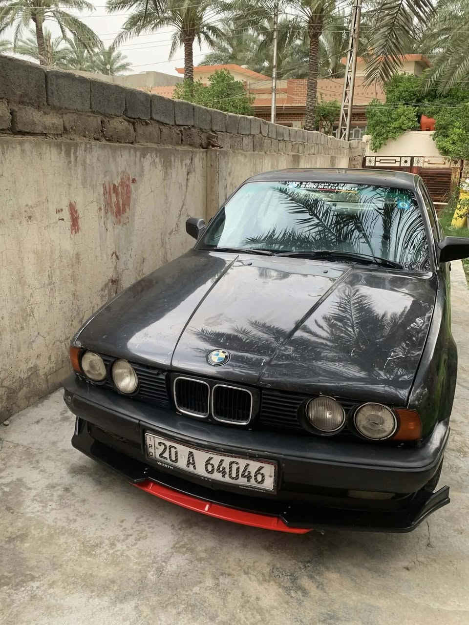 سلام عليكم 
 BMW500
مكينه 30 مفتوح 
كير اوتو 
مكينه وكير بلضمان 
تبريد مابيها 
كامله باسمي سنويه لل 2027 هزه لشهر ل 8 شرط التحويل 
جام كهرباء 
فتحت سقف تنته شغاله حركتين 
لحيه 
منضومه ماء جديده 
ارفيو جديد 
شاشه كار بلي 
دهن البارحه بدلته 
تخم تاير جديد 
نقوصات بيها رجه بسيطه بدلت شيال كاردن وبقت خفيفه ماعندي فلوس اسويها لو كاردن لو درايم شفت 
باب وره الصدر متفتح يده طاكه 
سياره شرط النشاط 
سعرها 40 وبيها مجال 
للبيع والمراوس  حته لو احدث ونتراهم ع الفرق
مكاني ديالى المقداديه ناحيه الوجيهيه 
***********
