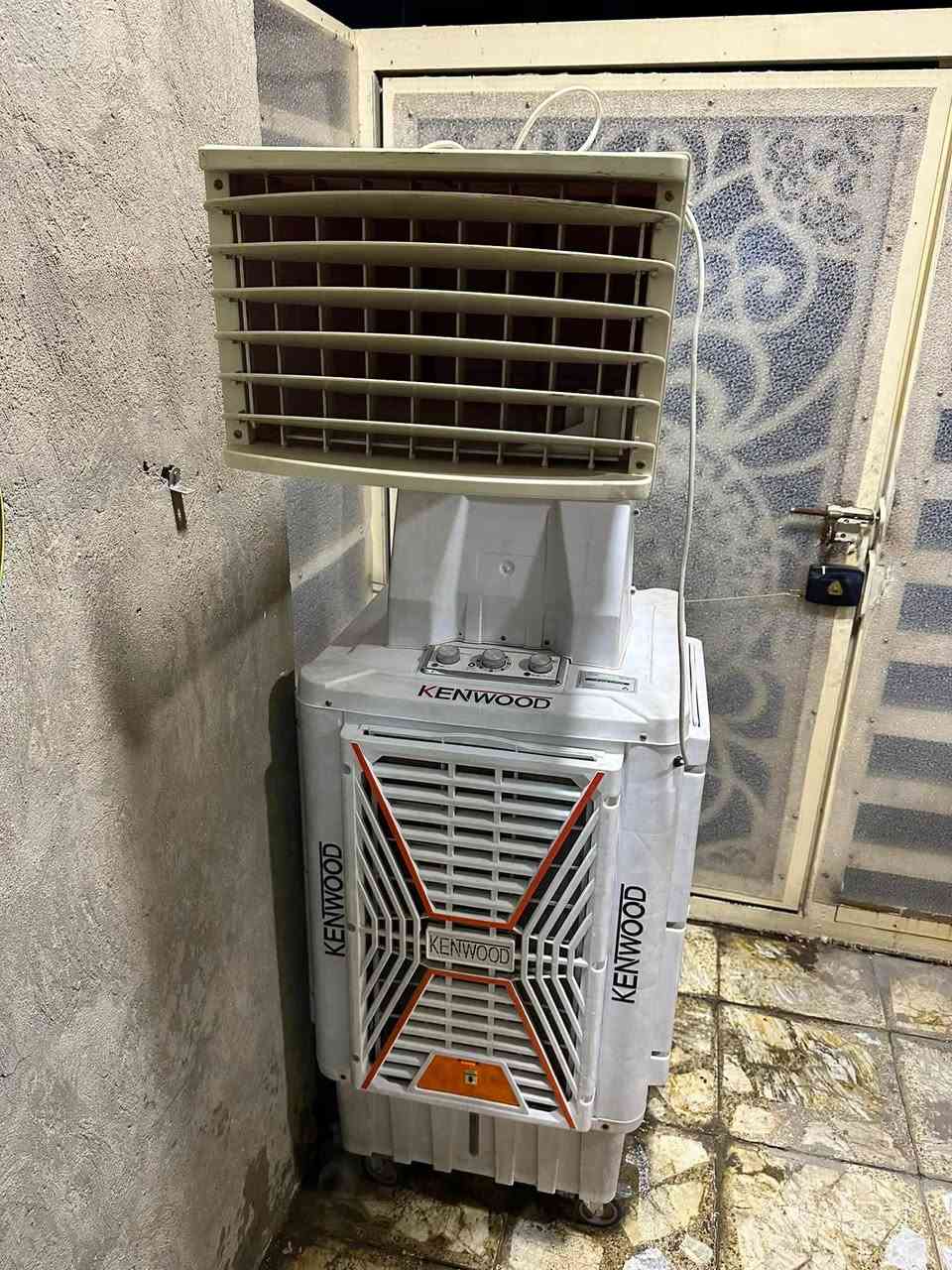 للبيع  ب200 مشتغله شي كلش قليل
***********
