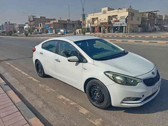 سلام عليكم سيراتو مديل 15 السياره نضيفه او ماشيه 290 رقم دولي جديد بسم شركه اتريد وكاله اتريد تحويل السياره بيهه بس طرف البنيد او بارد مكانين كلش نضيفه مكينه او كير اب شرط مكلف بل نشر رقم راعيه موجود ‏‪.   ‏‪0780 125 0047‬‏
