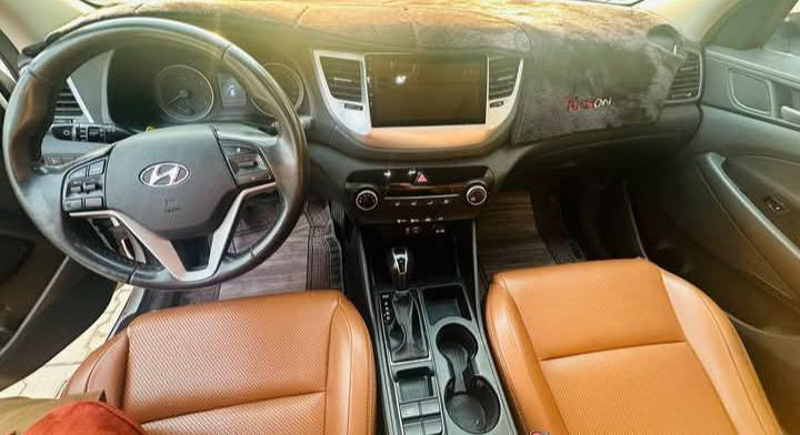 السلام عليكم للبيع توسان 2018
خليجي مكفوله كفاله عامه  
مكفوله كير محرك كفالة تخم تاير جديد 
ماشيه 58 الف  حقيقي   
رقم بغداد نكليزي   
المواصفات سبير منازل 
بنراما 
كامره 
يدات نيكل
مري شفط
اشاير بلمري 
تحكم بوضع الاناره الداخليه
لد نهاري بلماصده
لد نهاري بدعاميه
ثلاجه بجكمجه
تحكم ستيرن 
مثبت سرعه 
ادراكشن 
ثلاث وضعيات قياده 1-ايكو اقتصادي2-نورمال عادي3- سبورت رياضي
تبريد قطعتين 
اربعه ايرباك
مكينه 2000
للستفسار ‏‪***********‬‏
